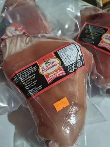 PIERNAS HORNEADAS CON SALSA EMPACADO AL VACIO
